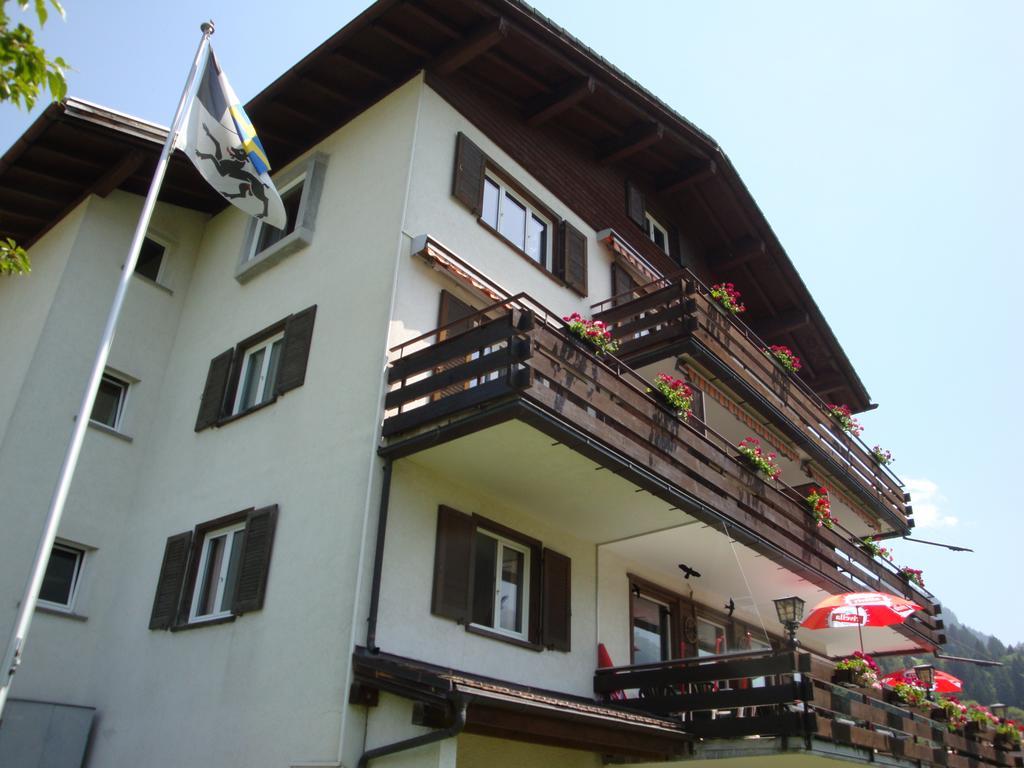 Hotel Old-Jnn Saas im Prattigau ภายนอก รูปภาพ