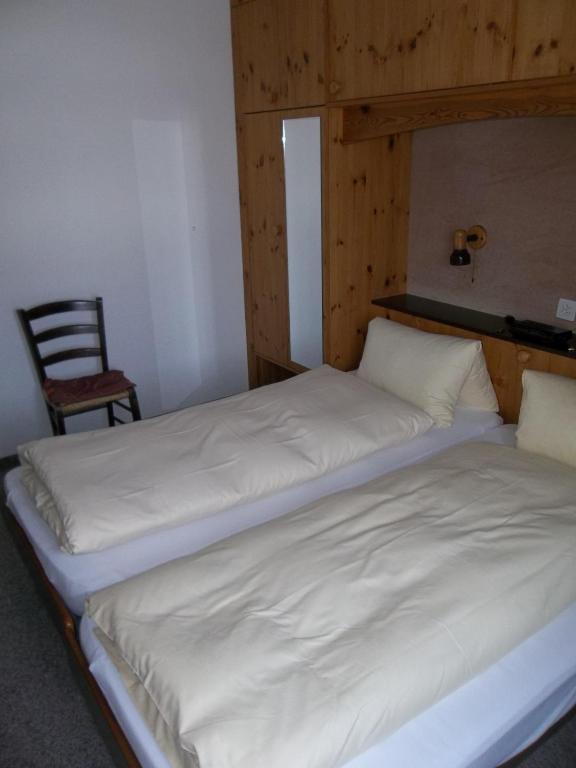Hotel Old-Jnn Saas im Prattigau ห้อง รูปภาพ