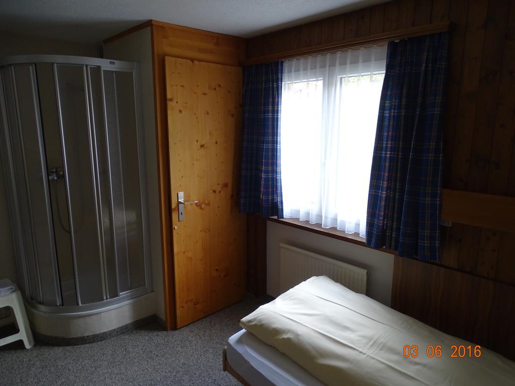 Hotel Old-Jnn Saas im Prattigau ห้อง รูปภาพ