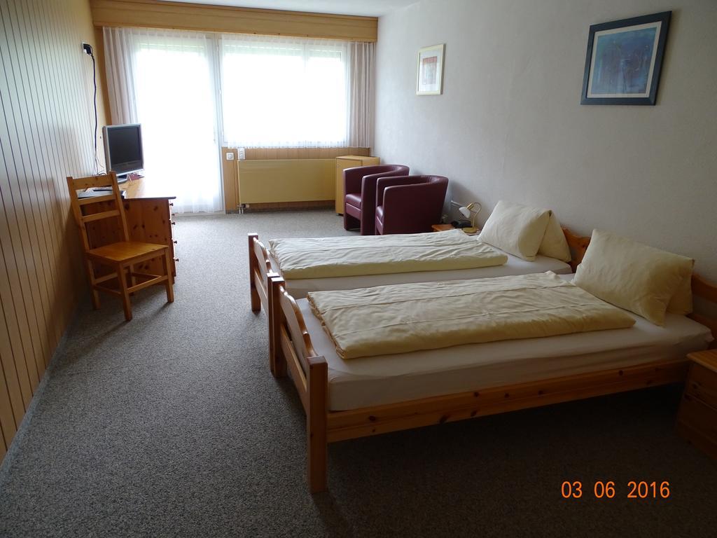 Hotel Old-Jnn Saas im Prattigau ห้อง รูปภาพ